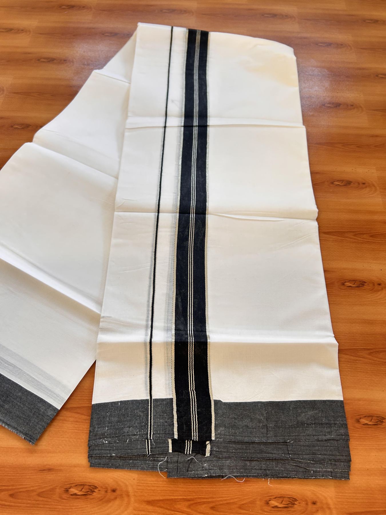 20% Discount ! Kaitharikada Balaramapuram 100% Cotton Pure White Double Mundu/Dothi - 100x80 - 1.5 inch Silver Kasav & Black Striped Kara 3.90 m (8 muzham) - 13 KK5432 PMC