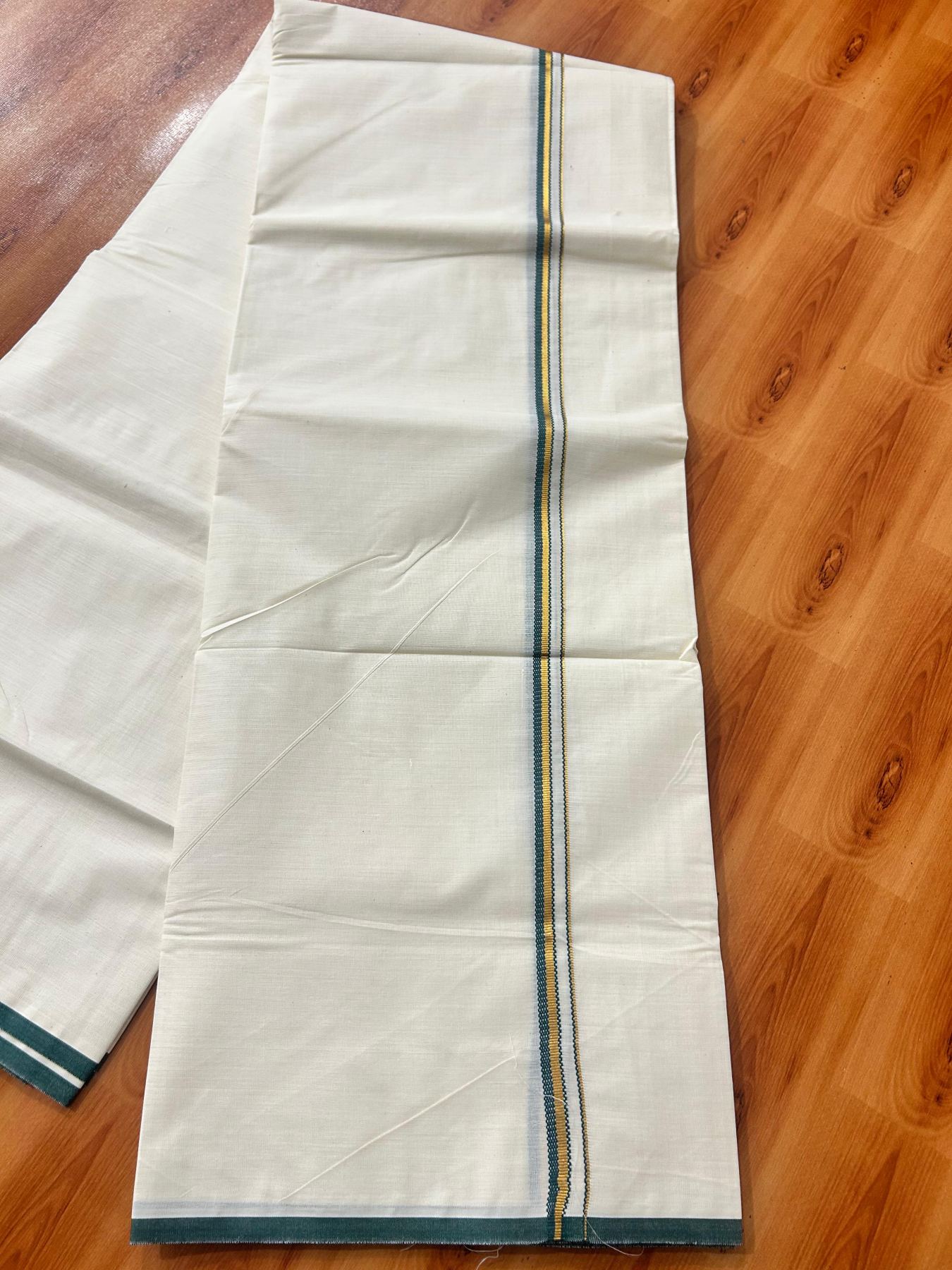 Double Off white (Unbleached) Mundu/Dhoti - 20% Discount! KaithariKada Pure Cotton (80s) - 1 cm Gold Kasav Green Kara 4 mtr (8.5 muzham) - 6 KK5479 GAN