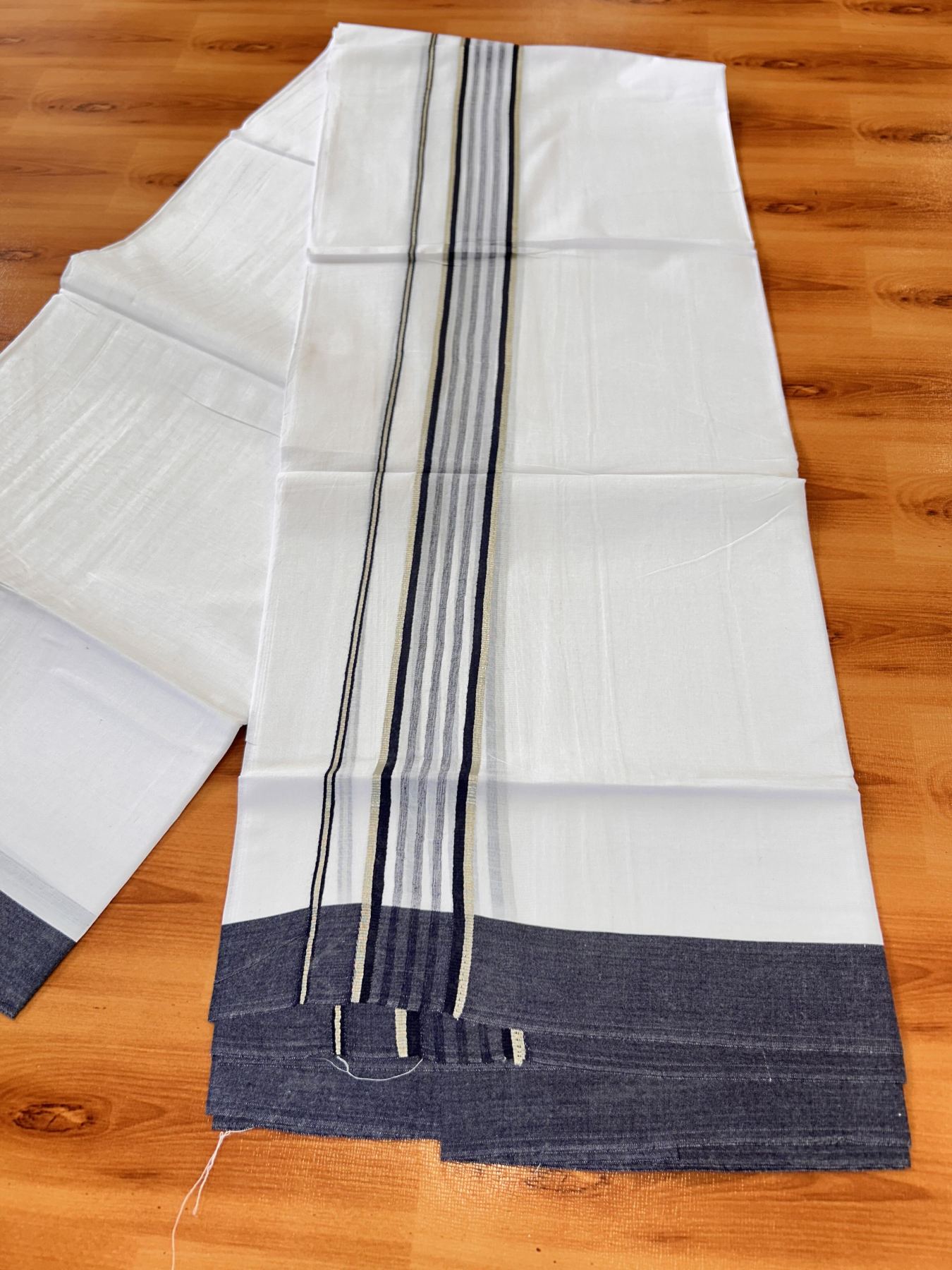 Pure White Double Mundu/Dhoti - 20% Discount ! Kaitharikada Balaramapuram 100% Cotton - 100x80 - 1.75 inch Silver Kasav & Navy Blue Shaded Striped Kara 3.90 m (8 muzham) - 45 KK5432 PMC