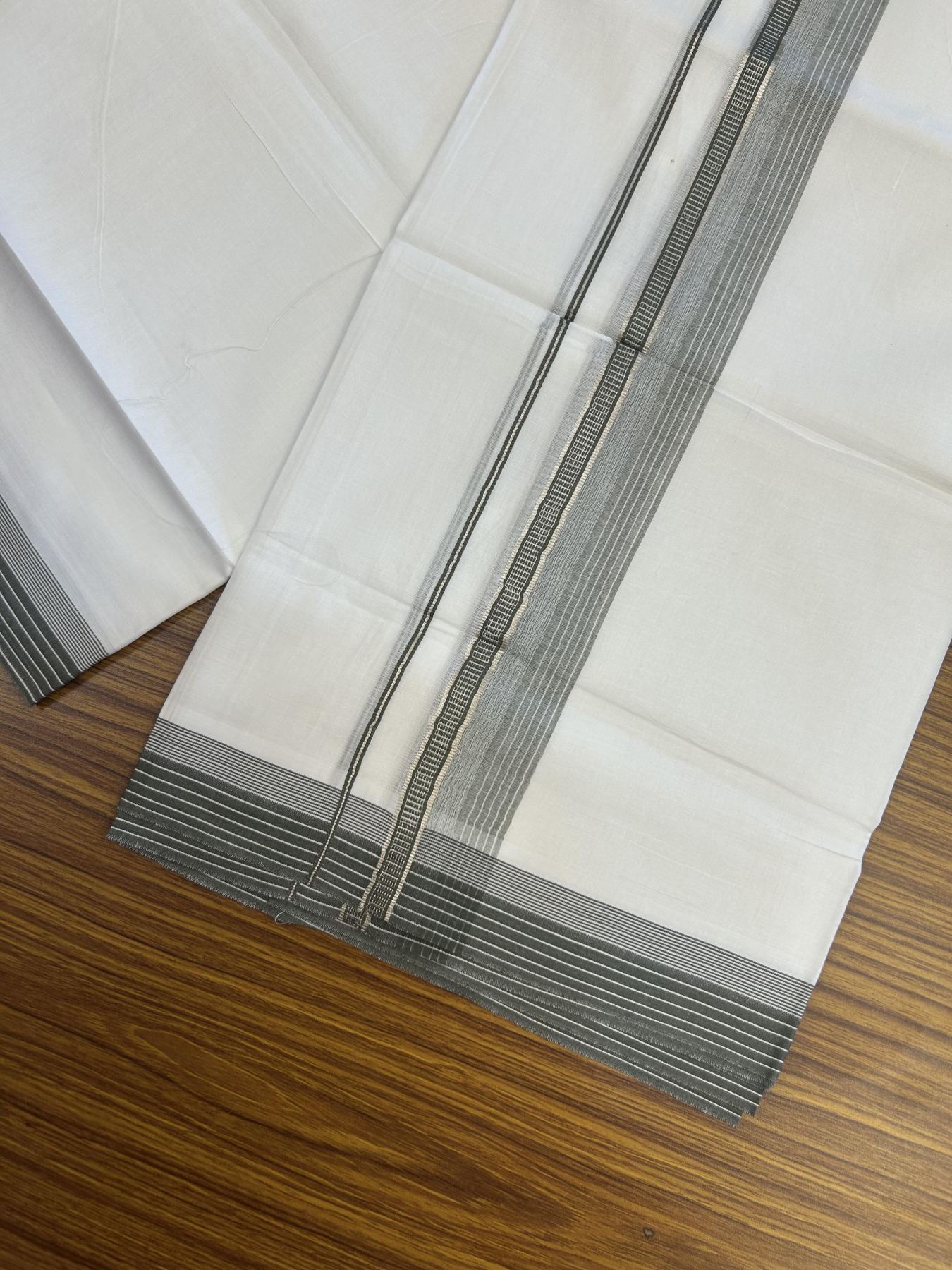 20% Discount!! Kaitharikada Balaramapuram 100% Pure Cotton Pure White Double Mundu/Dothi - 100x80 - 1.75 inch Silver Kasav & Olive Green Striped Kara - 3.90 m (8 muzham) - 77 KK5356 VAS