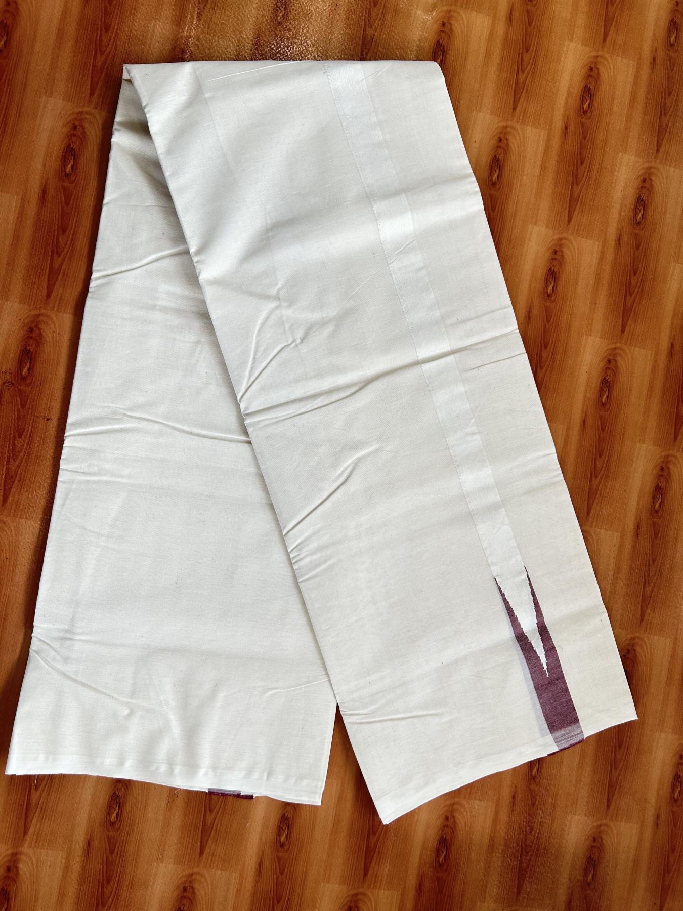 Double Off white Mundu/Dhoti - 20% Discount! KaithariKada Balaramapuram - 100% Cotton 100x100 - 1 inch Maroon shaded Chutty Kara - 4 mtr (8.5 muzham) - 26 KK5392 ASH
