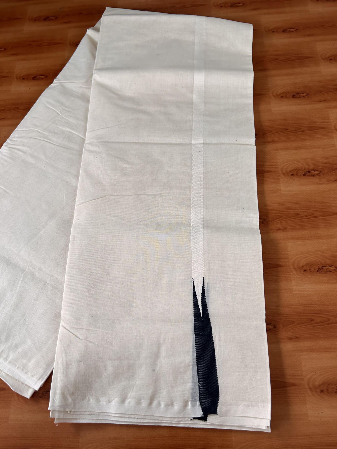 Double Off white Mundu/Dhoti - 20% Discount! KaithariKada Balaramapuram - 100% Cotton 100x100 - 0.75 inch Puliyilakkara Black Chutty Kara - 4 mtr (8.5 muzham) - 7 KK5435 ASH