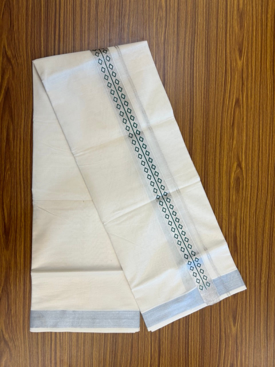 22% Discount!! KaithariKada Balaramapuram 100% Cotton Double Off White - (Ubleached) Mundu/Dhoti - 80x80 - 1.5 inch Silver Kasavu & Green Printed Design Kara - 4 mtr (8 muzham)- 6 KK5253 GAN