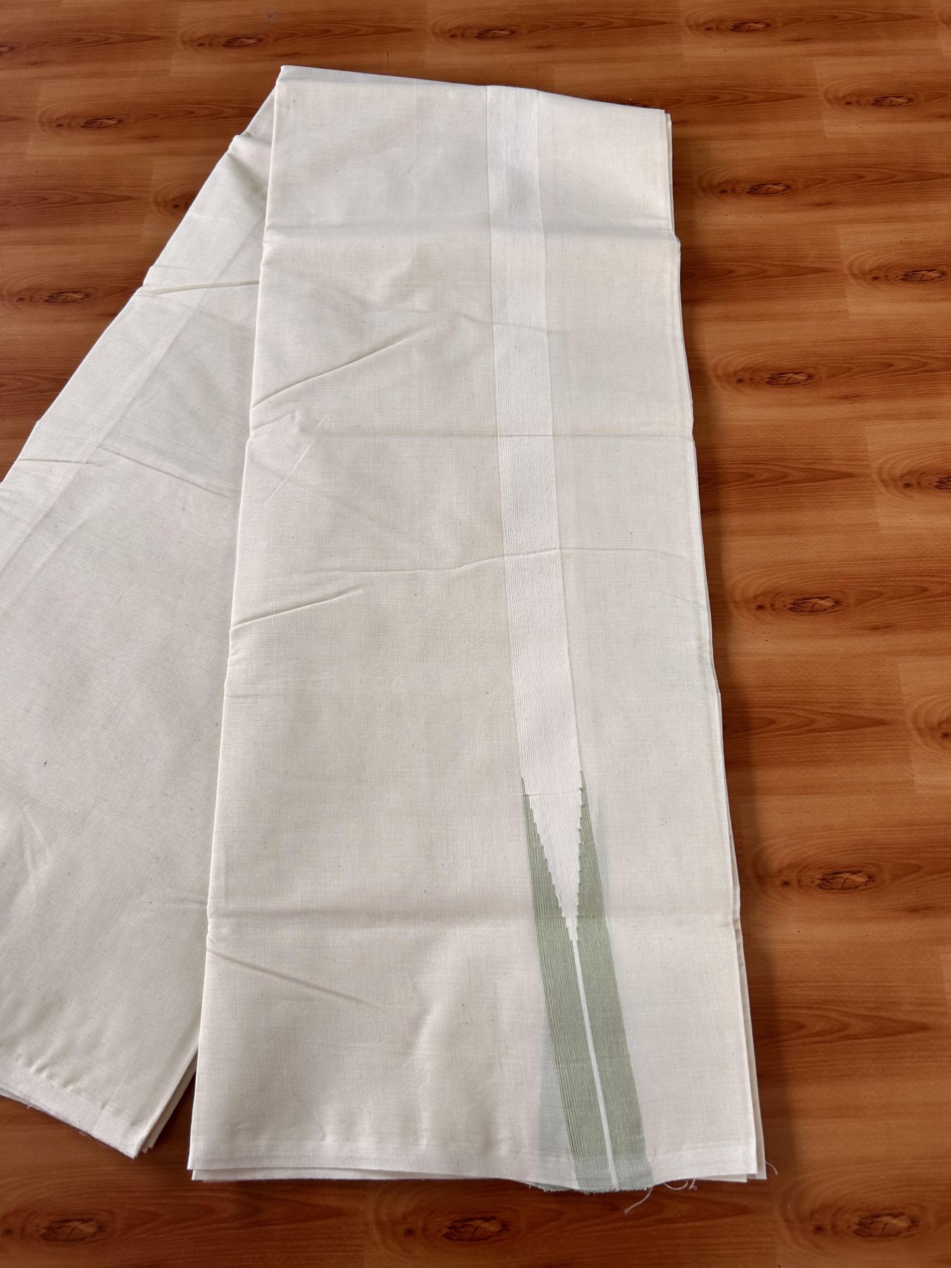 Double Off white Mundu/Dhoti - 20% Discount! KaithariKada Balaramapuram - 100% Cotton 100x100 - 1.25 inch Puliyilakkara Pista Green shaded Chutty Kara - 4 mtr (8.5 muzham) - 6 KK5435 ASH