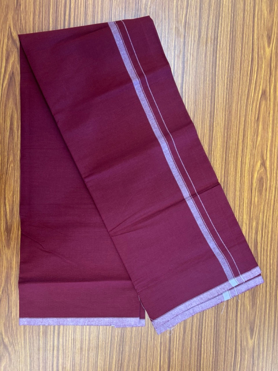 10% Discount ! Kaitharikada Pure Cotton - Kaily / Lungi - (40s) - 0.5 inch White Shaded Kara with Dark Maroon colour body (2 meter / 4 muzham) - 10 KK8029 GAN