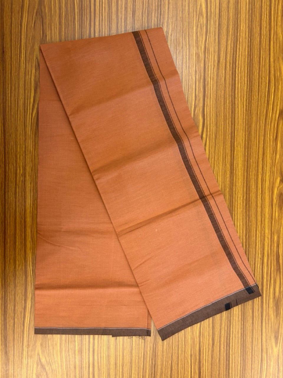 10% Discount ! Kaitharikada Pure Cotton - Kaily / Lungi - (40s) - 0.5 inch Black Shaded Kara with Kavi colour body (2 meter / 4 muzham) - 14 KK8029 GAN