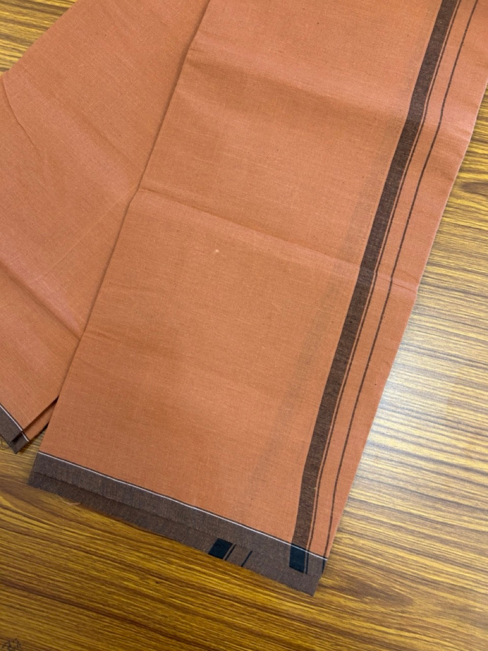 10% Discount ! Kaitharikada Pure Cotton - Kaily / Lungi - (40s) - 0.5 inch Black Shaded Kara with Kavi colour body (2 meter / 4 muzham) - 14 KK8029 GAN