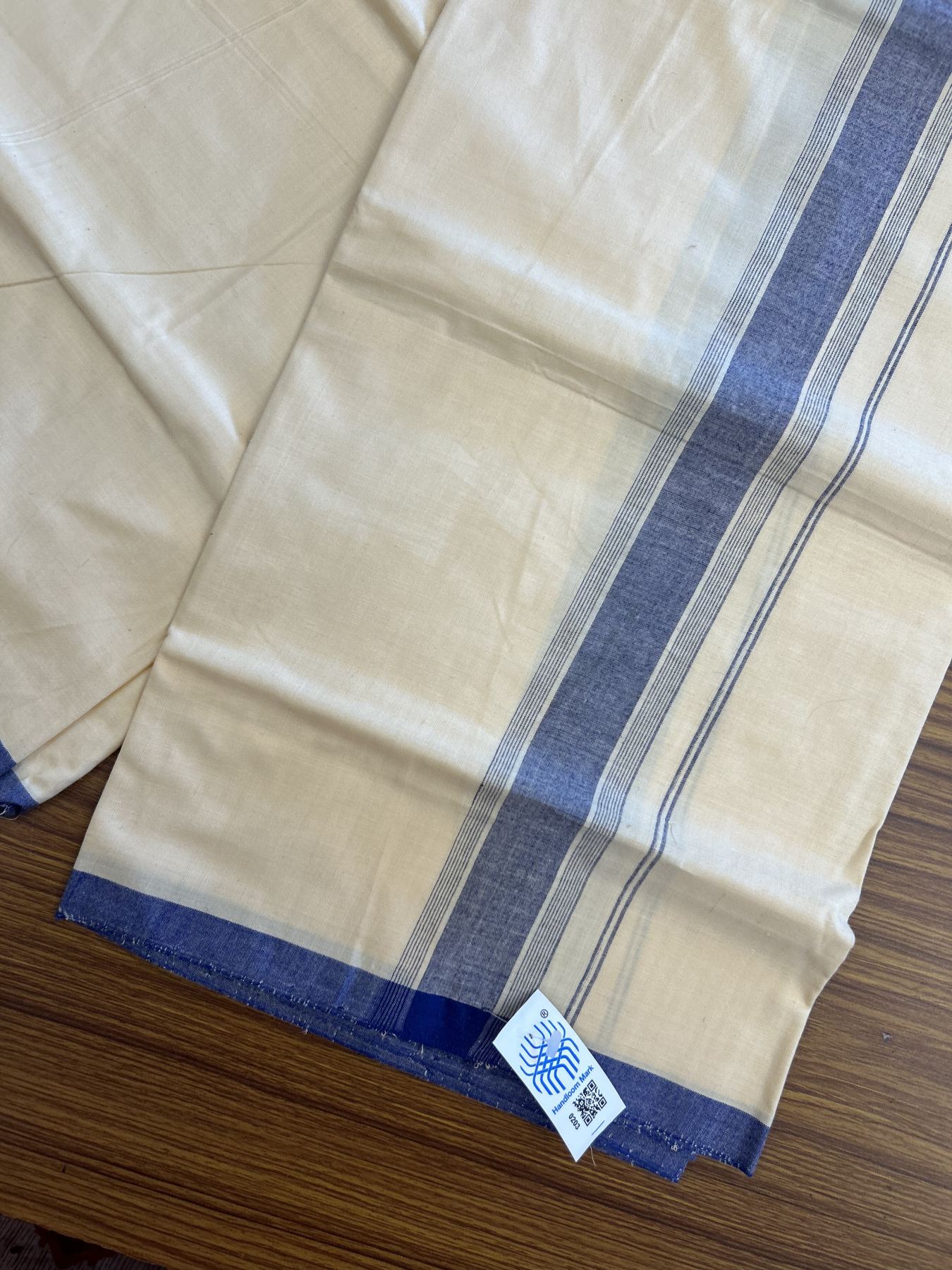 Kannur Kavi Dhoti - KaithariKada Balaramapuram Handloom Single Mundu/Dhoti - 100% Pure Cotton 2/80x2/80s Thread - Kannur Light Yellow colour Body 1.75 inch Blue Striped Kara - 36 KK8046 KAL