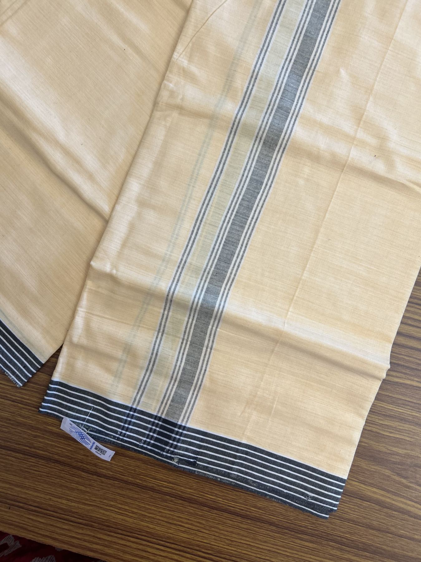 Kannur Kavi Dhoti - KaithariKada Balaramapuram Handloom Single Mundu/Dhoti - 100% Pure Cotton 2/60x40s Thread - Kannur Yellow colour Body 1 inch Black Striped Kara - 45 KK8046 KAL