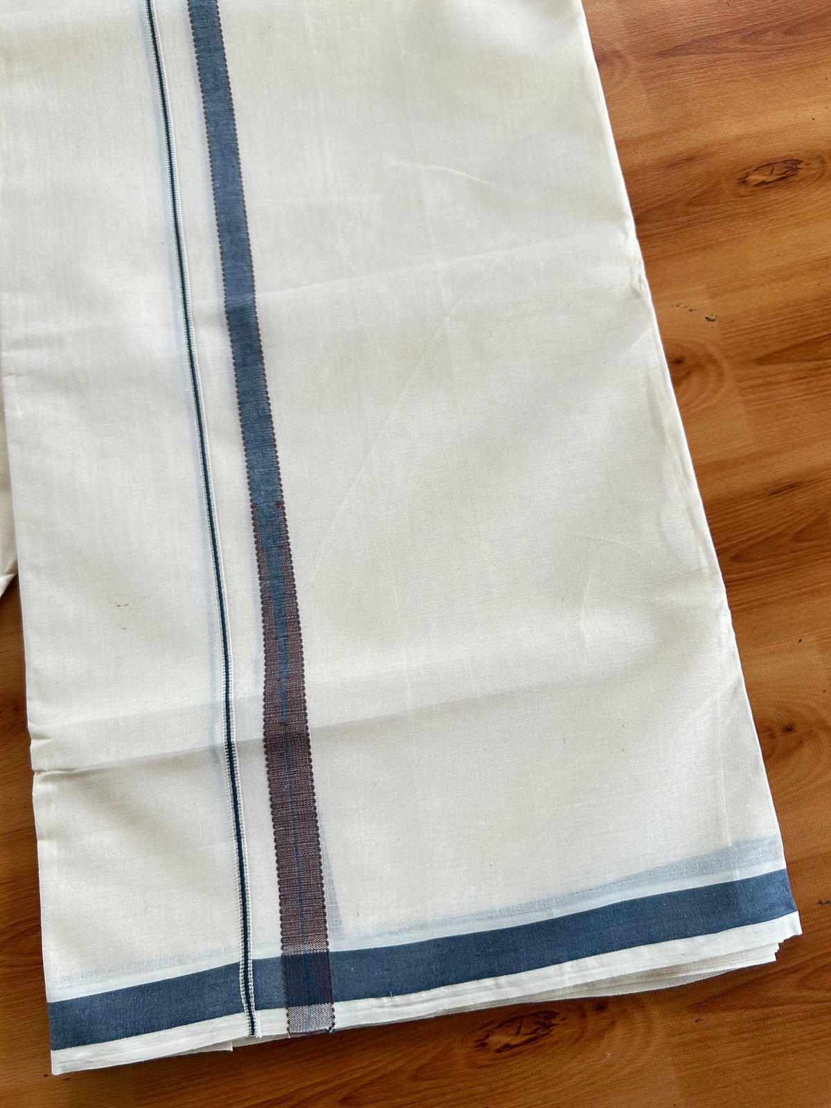 Double Off White (Unbleached) Mundu/Dhoti - 20% Discount!! KaithariKada Pulimood 100% Cotton 100X80 - 0.5 inch Puliyilakkara Silver Kasav Peacock Blue & Brown Striped Chutty Kara - 4 mtr (8.5 muzham) - 17 KK5548 VAS