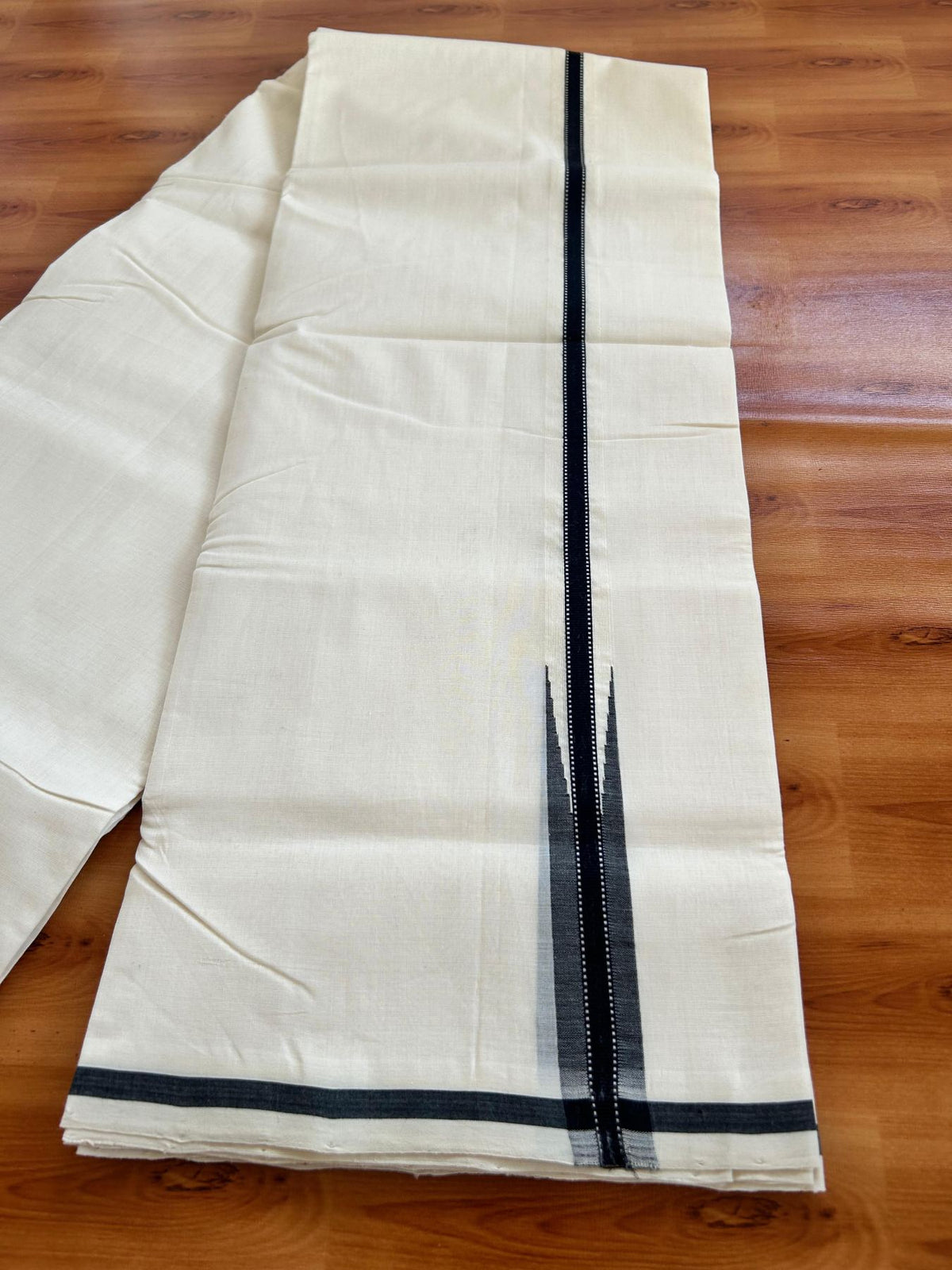 Double Off White (Unbleached) Mundu/Dhoti - 25% Discount!! KaithariKada Handloom Unakkupaav - 100% Pure Cotton - 100x80 - 1 inch Puliyilakkara Black Design Chutty 4 meter (8.5 muzham) - 21 KK5498 REA