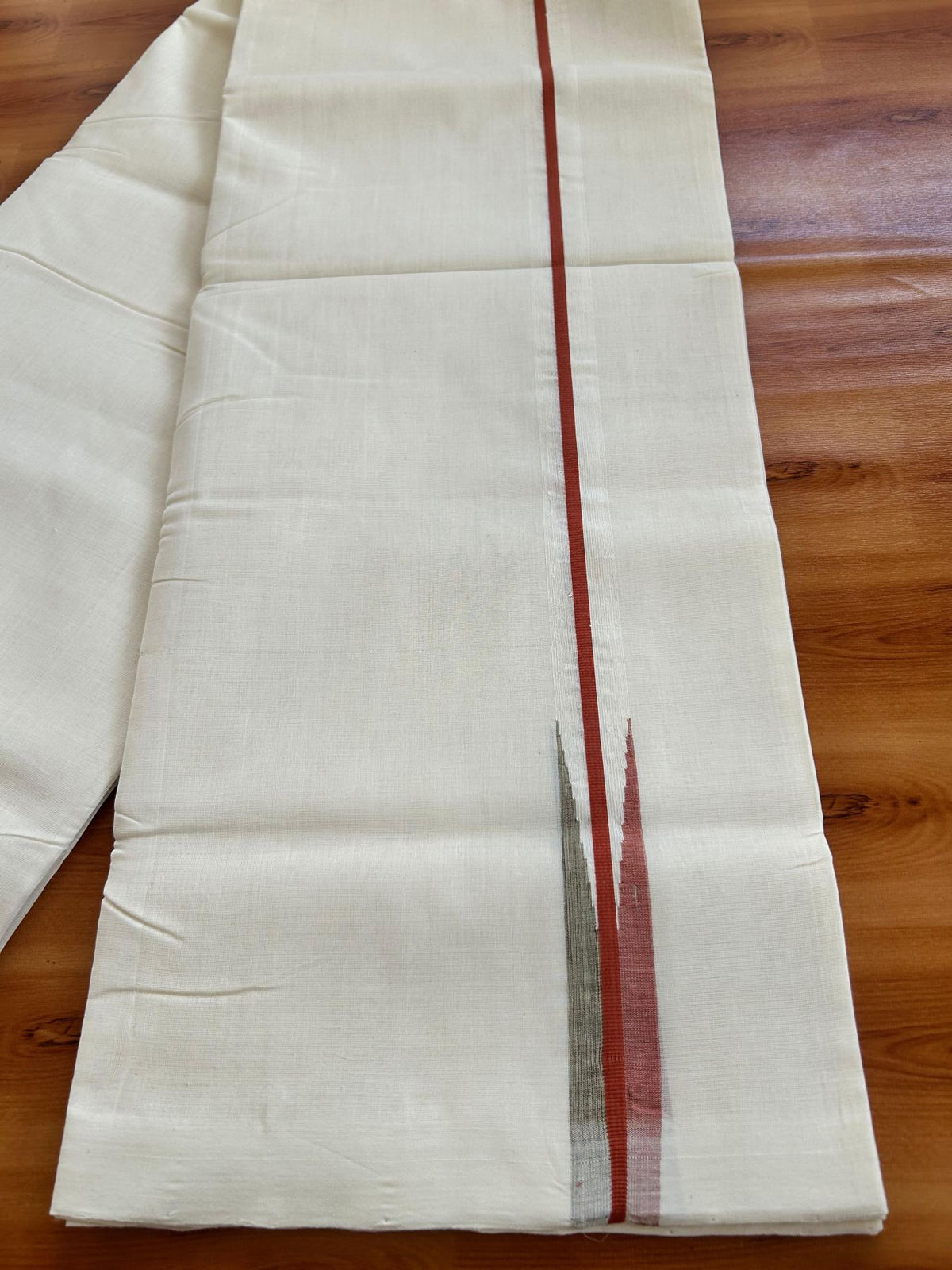 Double Off White (Unbleached) Mundu/Dhoti - 25% Discount!! KaithariKada Handloom Unakkupaav - 100% Pure Cotton - 100x80 - 1 inch Puliyilakkara Rust Orange & Multi colour Chutty 4 meter (8.5 muzham) - 19 KK5498 REA