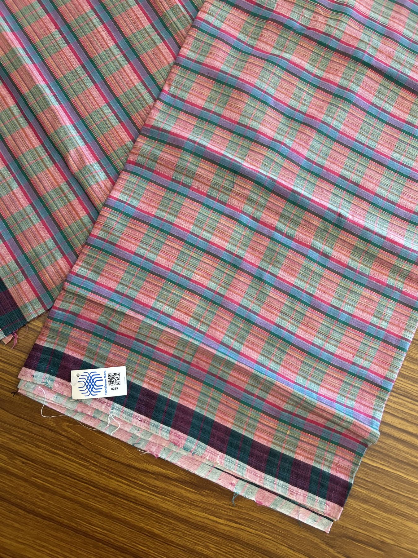 Kerala Handloom - Signature Kaitharikada - Government Sealed Hallmarked - 100% Pure Cotton - 2/60X40s Twisted Thread - Handloom Single Mundu/Dhoti - Dark Pink & Green Check Body - 2.42 mtr - 57 KK8046 KAL