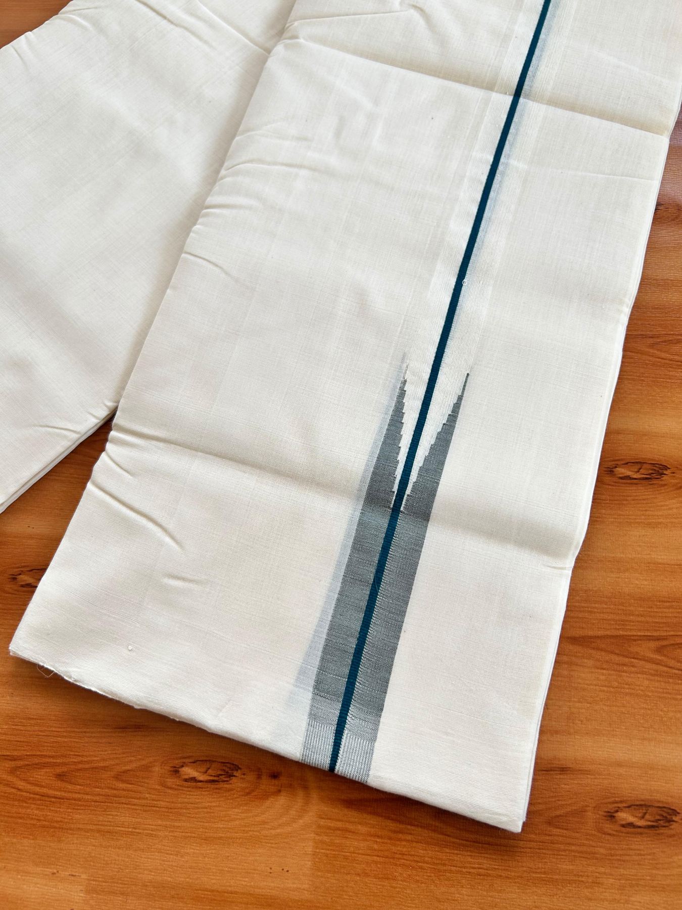Short Dhoti Special! Double Off White Dhoti - 25% Discount! KaithariKada Kerala Handloom Unakkupaav - 100% Pure Cotton 100x80 - 46 inches Height - 1.25 inch Dark Green & Sage Green Puliyilakkara Chutty 3.60 mtr (8 muzham) - 5 KK5498 REA