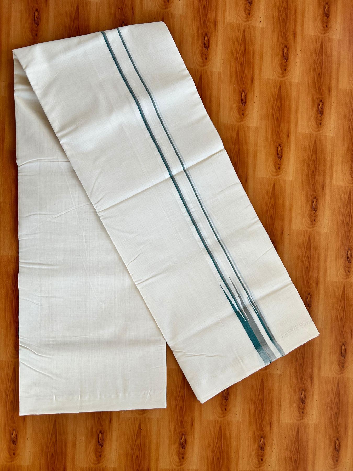 Double Off White (Unbleached) Mundu/Dhoti - 25% Discount!! KaithariKada Handloom Unakkupaav - 100% Pure Cotton - 100x80 - 1 inch Puliyilakkara Sage Green & Green Double Chutty 4 meter (8.5 muzham) - 22 KK5498 REA
