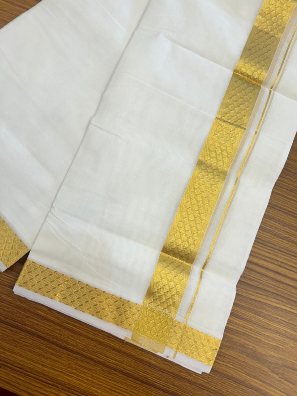 25% Discount!! KaithariKada Handloom Unakkupaav Balaramapuram - 100% Pure Cotton Pure White Double Mundu/Dothi - 100x80 - 1.75 Inch Gold Kasav Jacquard Design kara 4mtr (8.5 muzham) - 1 KK5289 ABH