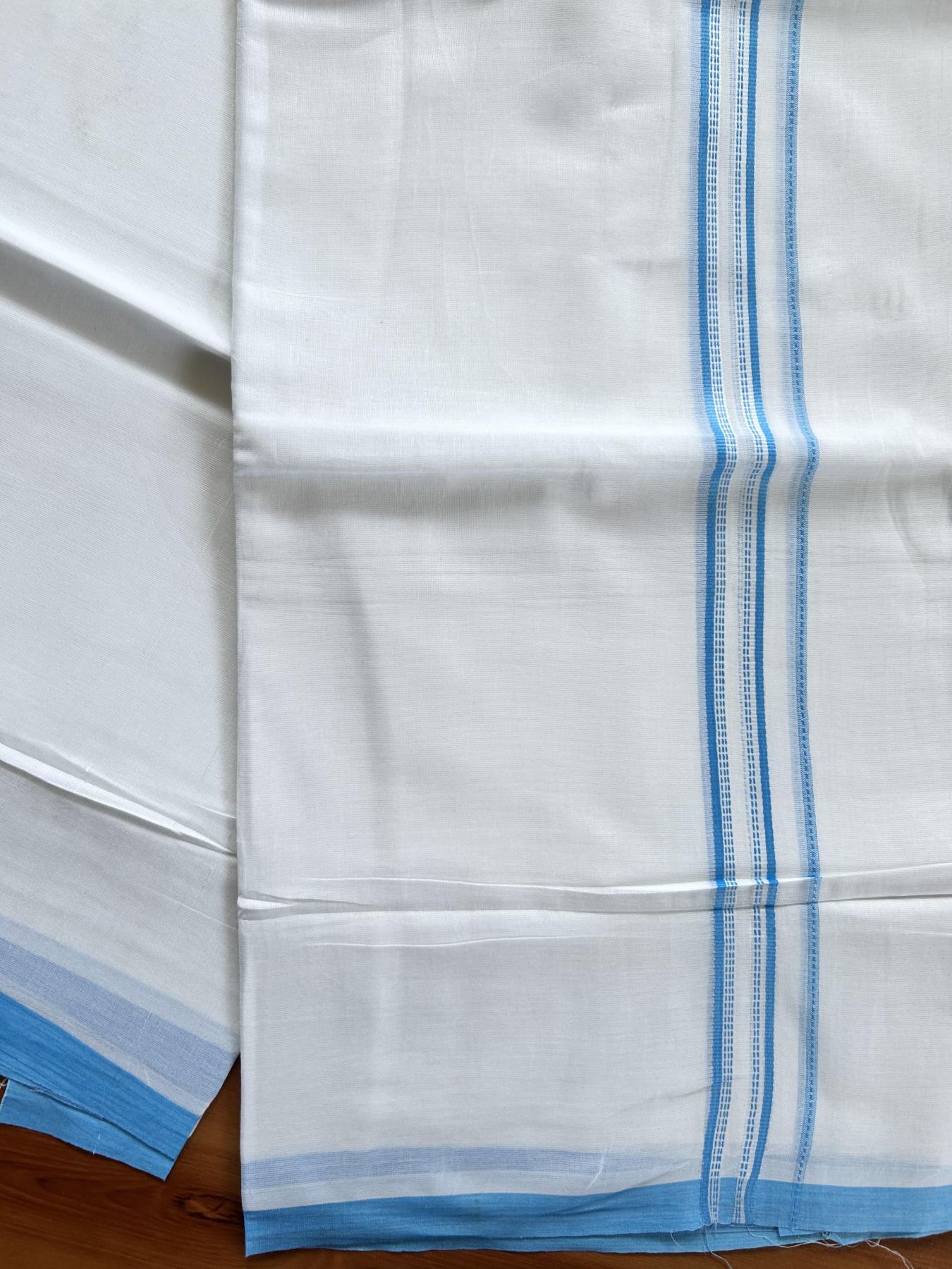 Double Pure White Mundu/Dothi - 20% Discount ! Kaitharikada Balaramapuram Cotton - 60s - 0.75 Inch Sky Blue Striped Kara 3.90 mtr (8 muzham) - 21 KK5437 VAS