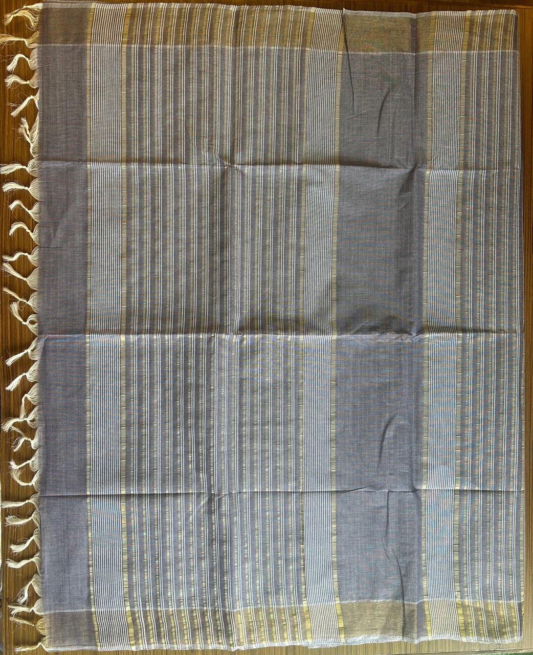 28% Discount! Kerala Colour Cotton Saree - Purple with kasavu & white stripes - Kaitharikada - 3KK1000PAN