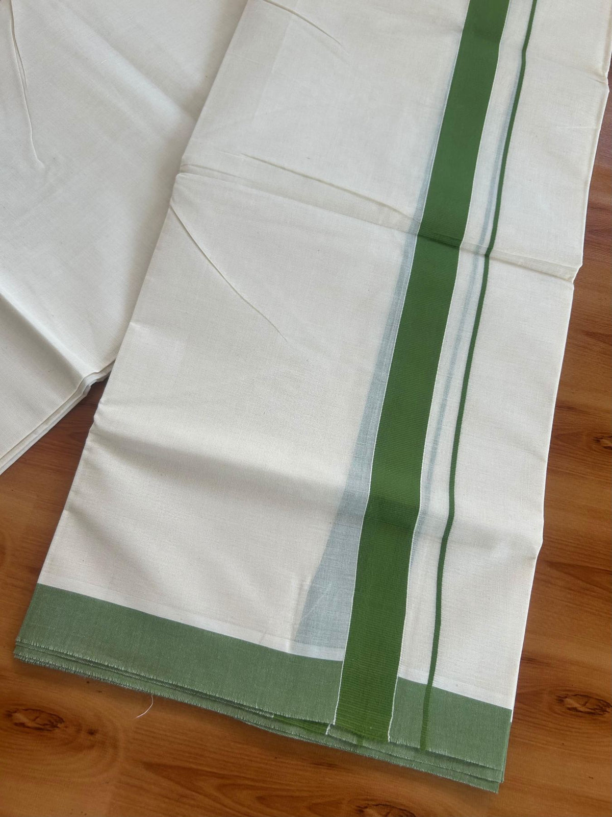 Double Off White (Unbleached) Mundu/Dhoti - 20% Discount!! KaithariKada Pulimood 100% Cotton 80x72 - 1 inch Puliyilakkara Parrot Green Colour Kara - 4 mtr (8.5 muzham) - 1 KK5553 STH