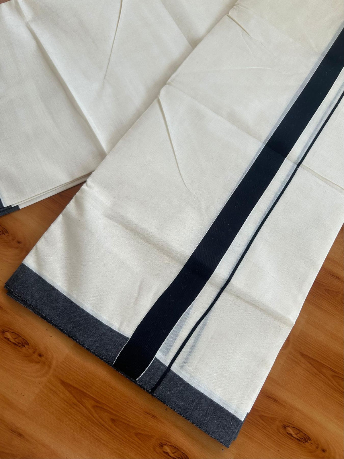 Double Off White (Unbleached) Mundu/Dhoti - 20% Discount!! KaithariKada Pulimood 100% Cotton 80x72 - 1 inch Black Colour Kara - 4 mtr (8.5 muzham) - 4 KK5553 STH