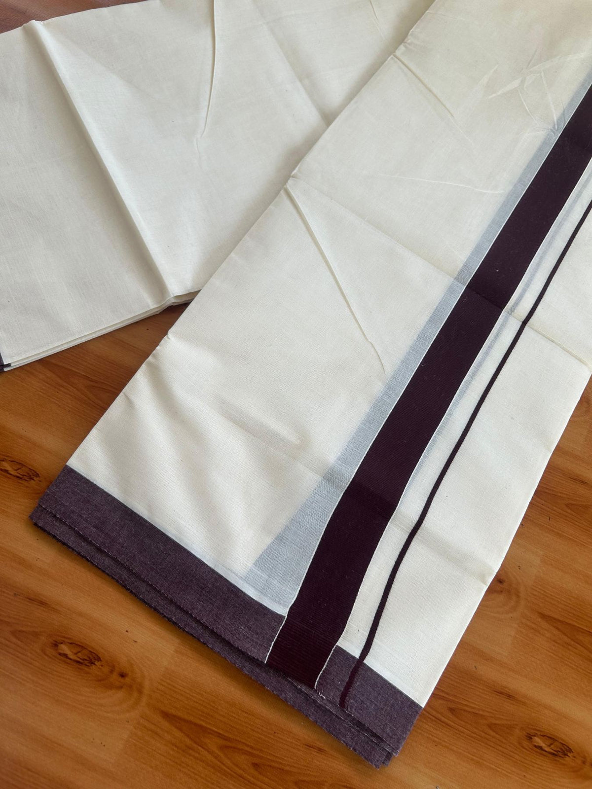 Double Off White (Unbleached) Mundu/Dhoti - 20% Discount!! KaithariKada Pulimood 100% Cotton 80x72 - 1 inch Coffee Brown Colour Kara - 4 mtr (8.5 muzham) - 5 KK5553 STH
