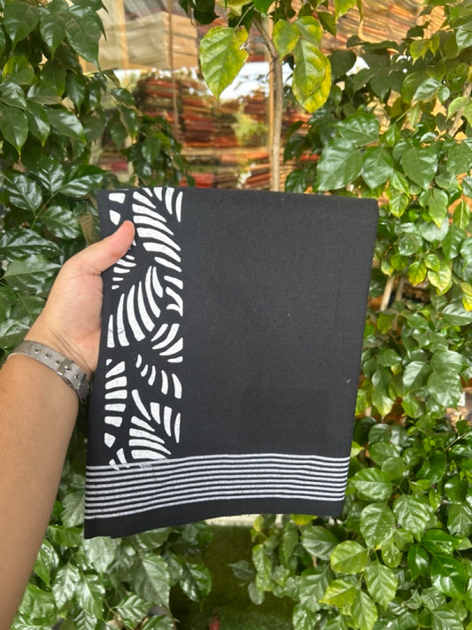 Kaitharikada - Polyster + Cotton - 20s twisted - Single Kaily / Lungi - 2.5 inch White Printed Kuppadam Border with Black colour body (2 meter / 4 muzham) -  2 KK8038 GAN