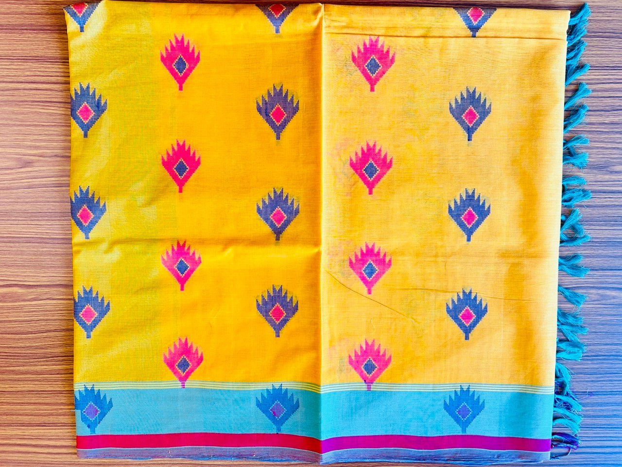 KaithariKada- HANDLOOM UNAKKUPAAV Balaramapuram Saree - 100% PURE Cotton - Yellow, Red & Green Design - 4KK1002KHA