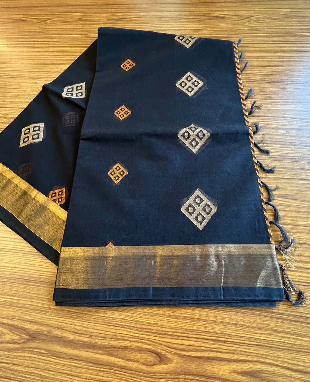 KaithariKada- Balaramapuram Saree - 100% PURE Cotton - Black & Gold Design - 10KK1002KHA