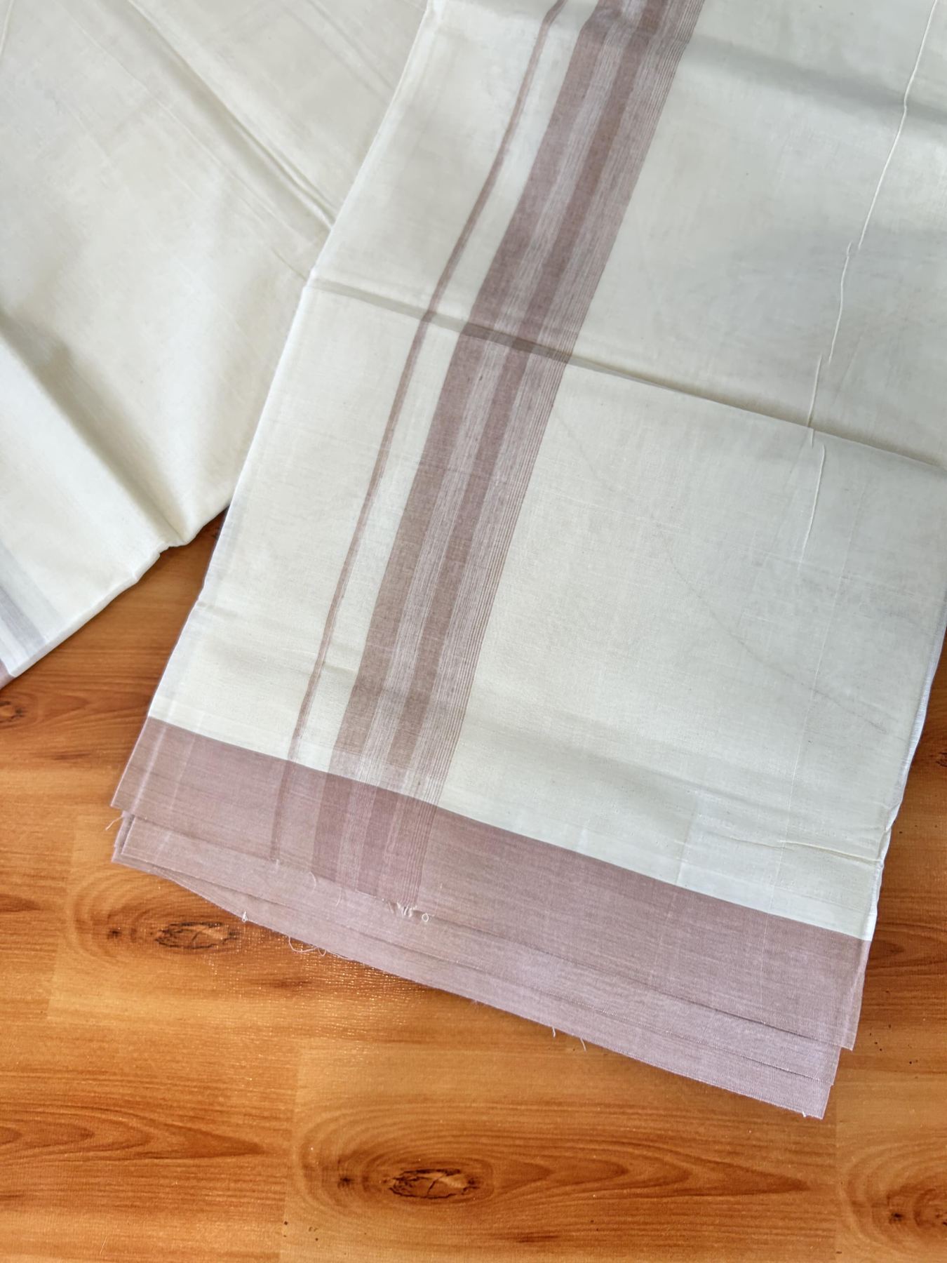 Double Off white - (Unbleached) - Mundu/Dhoti- 20% Discount! KaithariKada 100% Cotton - 100x80 - 1.75 inch Dusty Brown Shades Stripes Kara 4 mtr (8.5 muzham) - 15 KK5440 VIN