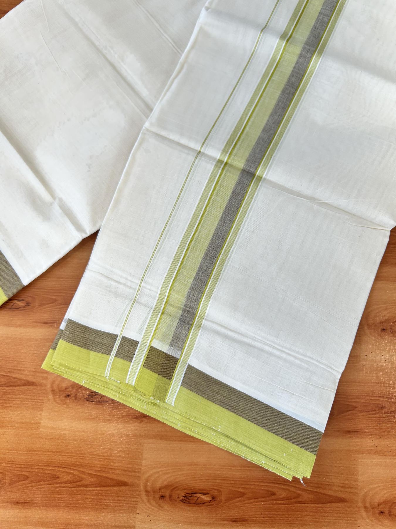 Double Off white - (Unbleached) - Mundu/Dhoti- 20% Discount! KaithariKada 100% Cotton - 100x80 - 1.75 inch Brown & Pear Green Stripes Kara 4 mtr (8.5 muzham) - 30 KK5440 VIN