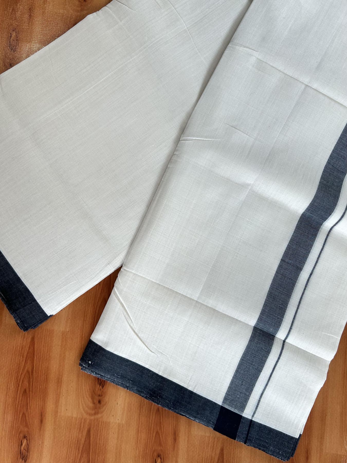 Double Off White (Unbleached) Mundu/Dhoti - 25% Discount! KaithariKada Handloom Unakkupaav - Kerala Handloom - Pure Cotton - 80x90 - 1 Inch Black Kara 4 mtr (8.5 Muzham) - 23 KK5439 YAR