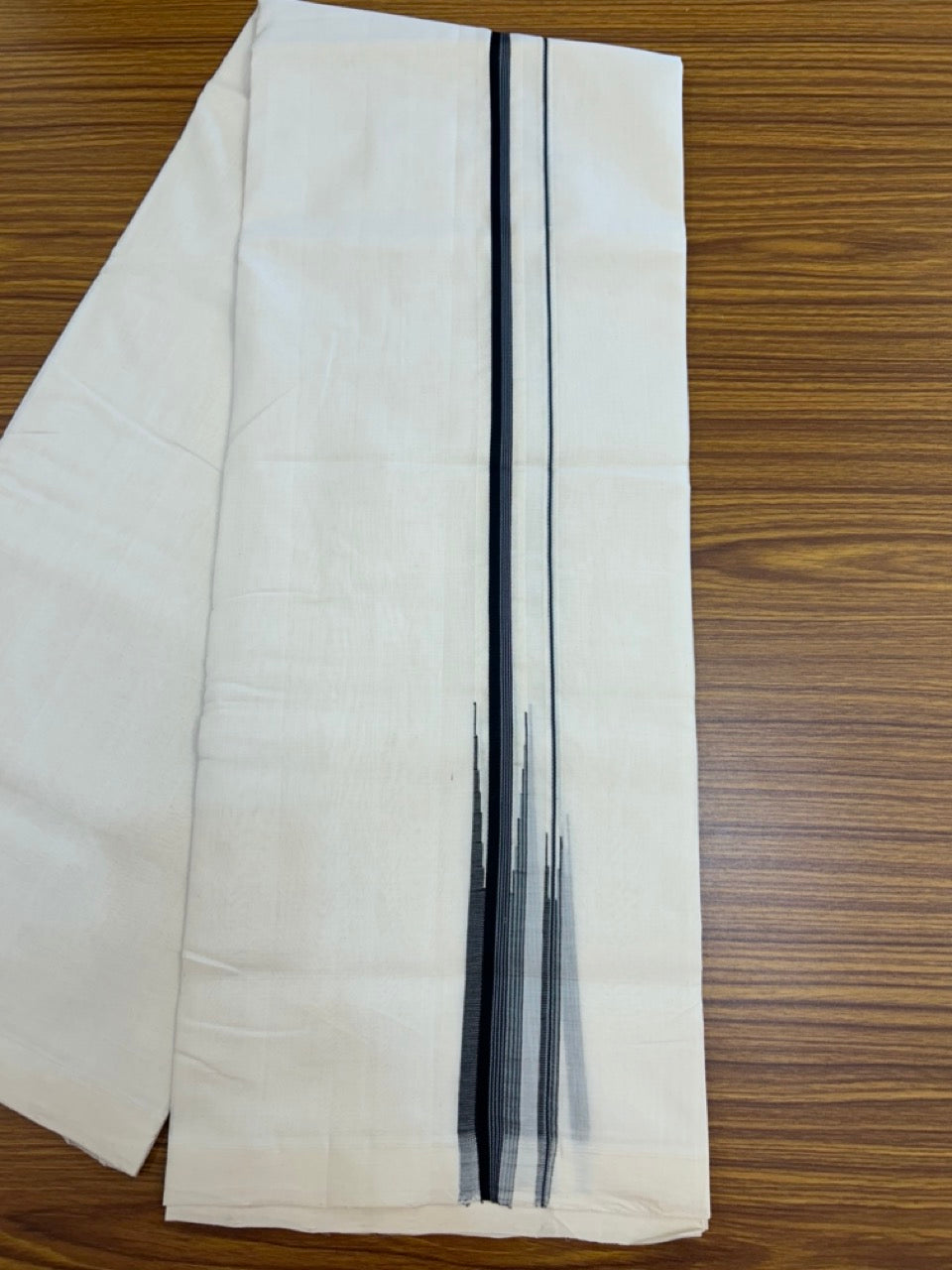 25% Discount ! KaithariKada Handloom Unakkupaav Balaramapuram - Cotton Off White (Unbleached) Double Mundu/Dothi - 100x80 - 0.5 inch Puliyilakkara Black & Pestel Blue Stripes chutty 4 mtr (8.5 muzham) - 7 KK5233 REA