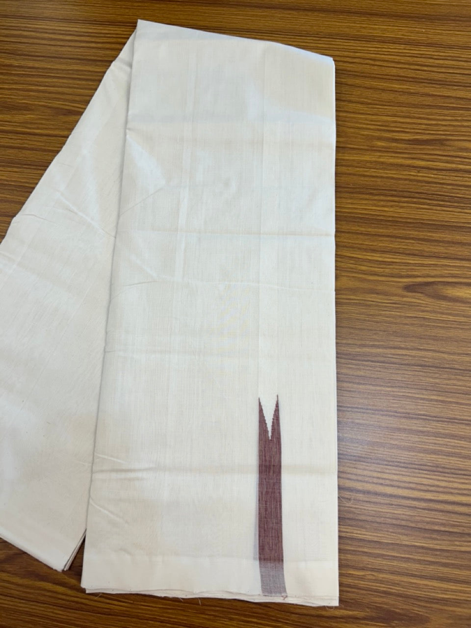 25% DISCOUNT!! KaithariKada HANDLOOM UNAKKUPAAV Balaramapuram - 100% PURE Cotton OFF White - (Unbleached) Double Mundu/Dothi - 120 x 100 - 0.75 inch Light Maroon & Brown Chutty Kara 4 meter (8.5 muzham) - 10 KK5233 REA