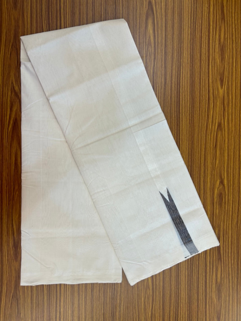 25% DISCOUNT!! KaithariKada HANDLOOM UNAKKUPAAV Balaramapuram - 100% PURE Cotton OFF White - (Unbleached) Double Mundu/Dothi - 120 x 100 - 0.75 inch Black & Brown Chutty Kara 4 meter (8.5 muzham) - 9 KK5233 REA