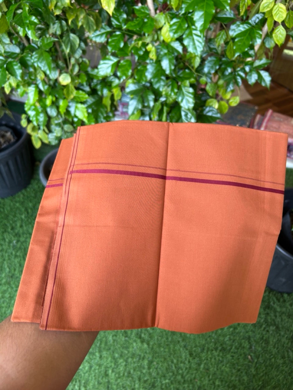 16% Discount!!! Kaitharikada Pure Cotton - Single Kaily / Lungi - 0.5 cm Maroon Kara with Kavi colour body (2 meter / 4 muzham) - 5KK8024 GAN