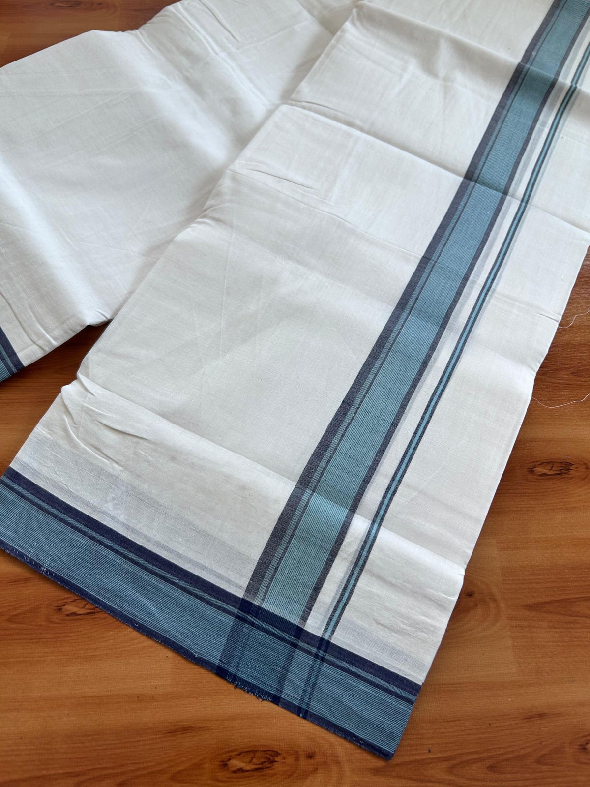 Double Ultra White 25% Discount ! KaithariKada Handloom Unakkupaav - Kerala Handloom - 100% Pure Cotton - 100x80 - 1.25 Inch Black & Light Blue Stripes Kara 4.00 mtr (8.5 Muzham) - 10 KK5509 RAM