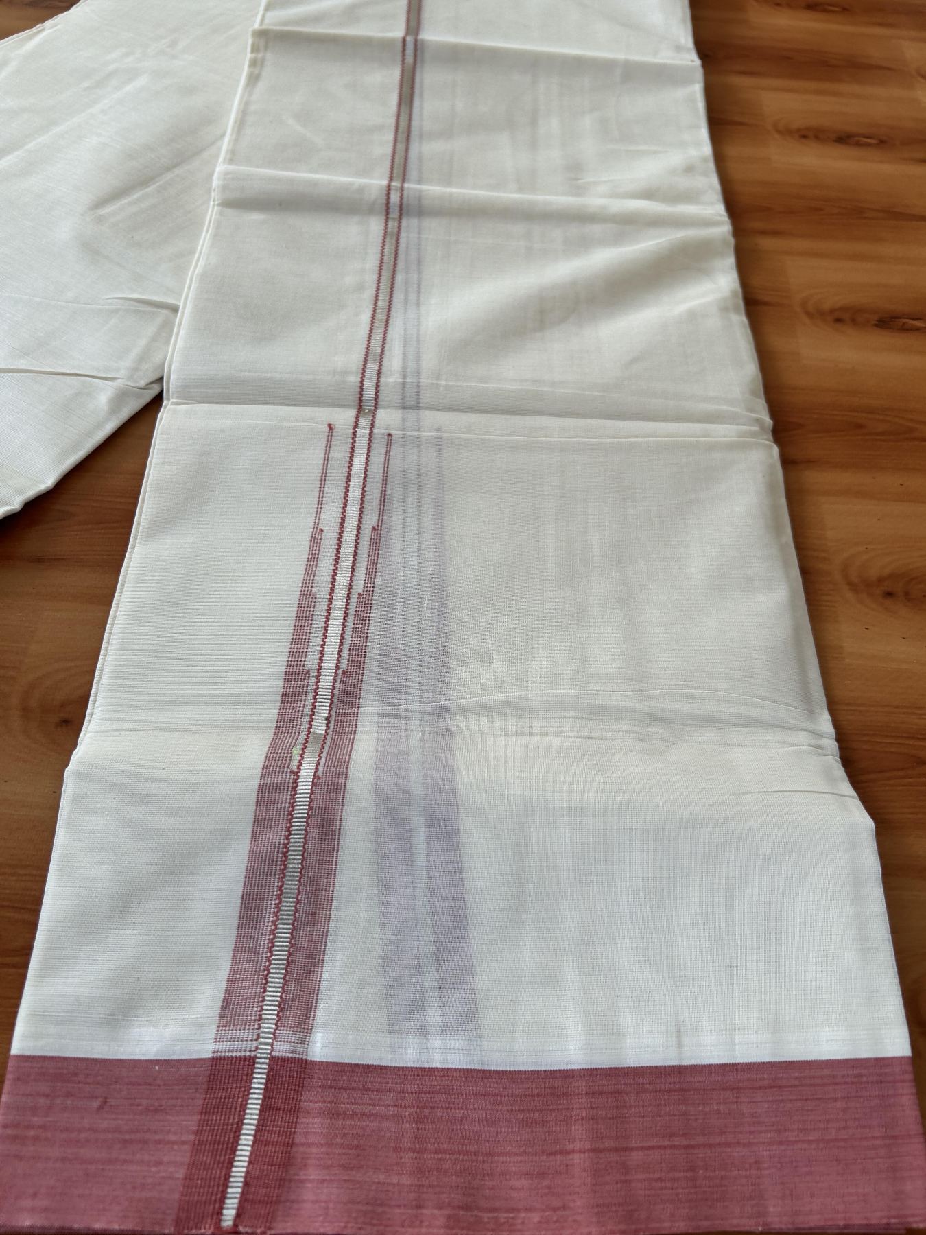 Off White Double (Unbleached) Mundu/Dhoti - 20% Discount! KaithariKada Balaramapuram 100% Cotton -100x80 - 1 inch Silver Kasav & Dusty Rose Puliyilakkara Chutty Kara 4 mtr (8.5 Muzham) - 47 KK5440 VIN