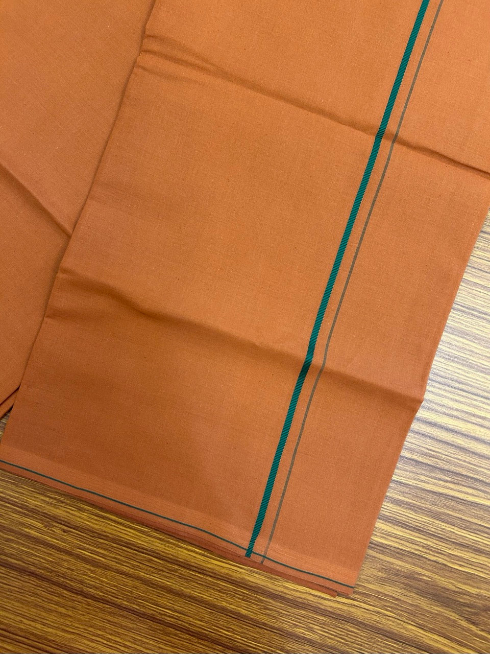 16% Discount!!! Kaitharikada Pure Cotton - Single Kaily / Lungi - 0.5 cm Dark Green Kara with Kavi colour body (2 meter / 4 muzham) - 7KK8024 GAN