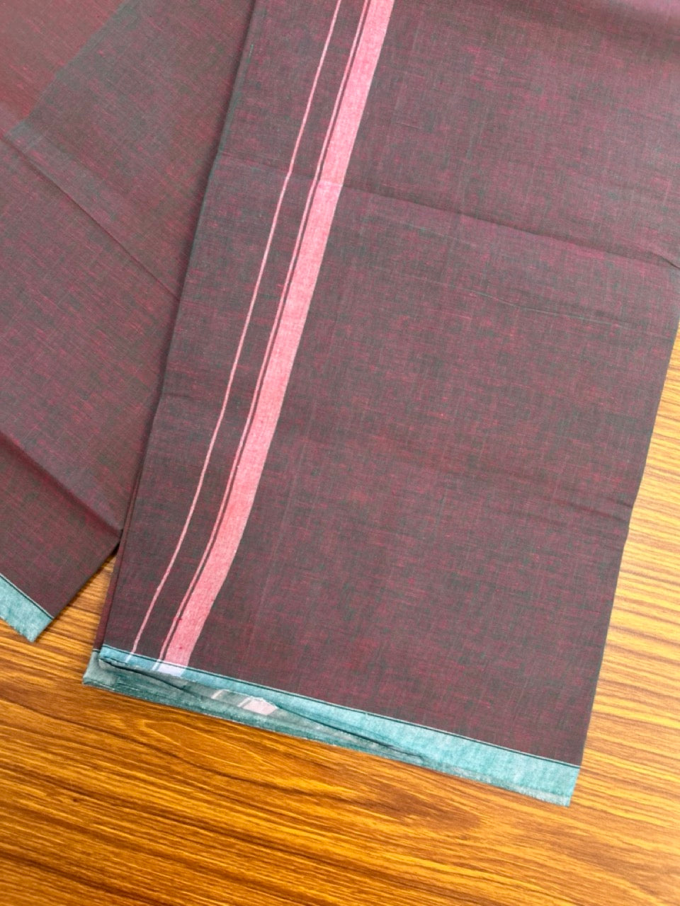 10% Discount!!! Kaitharikada Pure Cotton - Single Kaily / Lungi - 0.5 inch Rose Pink Shaded Kara with Green & Brown colour body (2 meter / 4 muzham) - 26KK8024 GAN