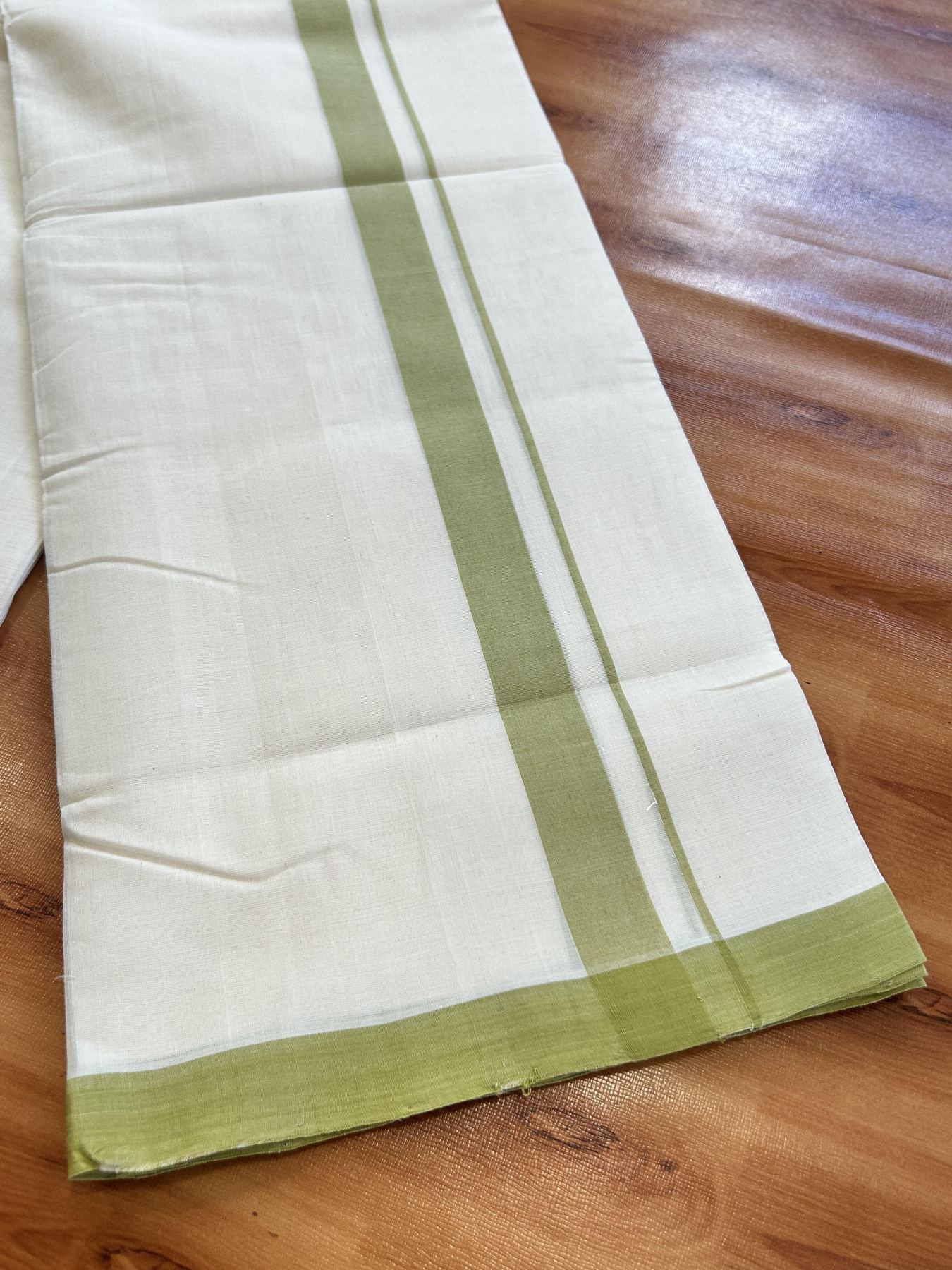 Double Off White (Unbleached) Mundu/Dhoti - 25% Discount!! KaithariKada Handloom Unakkupaav - Kerala Handloom - 100% Pure Cotton - 100x80 - 1 inch Olive Yellow Shaded Kara 3.80 meter (8 muzham) - 43 KK5436 REA