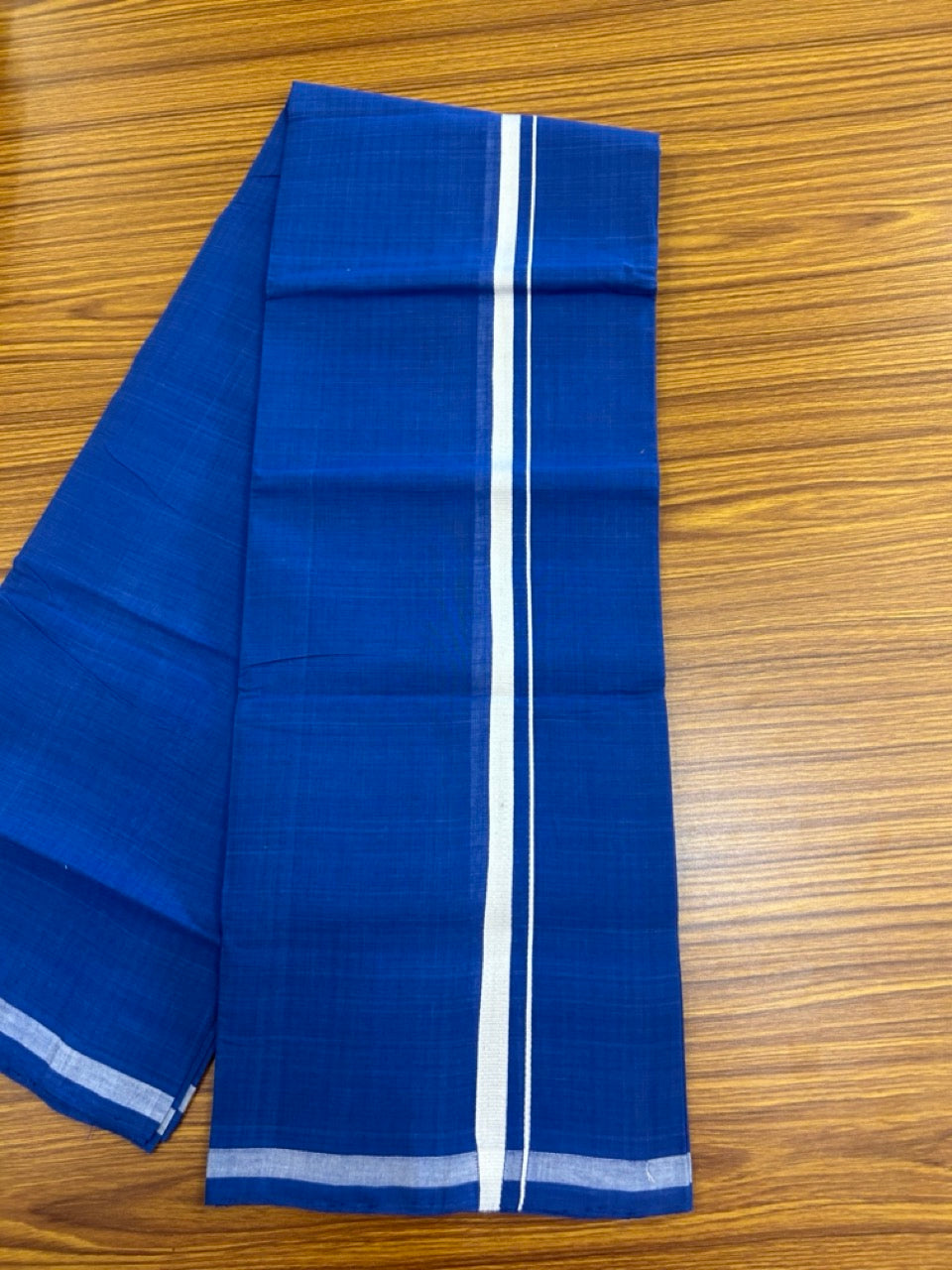 10% Discount !! KaithariKada 100% Pure Cotton - HANDLOOM Single Mundu/Dhoti Blue COLOUR BODY & White 1.5 cm Kara- (2 meter / 4 muzham)- 3KK8025 ELA