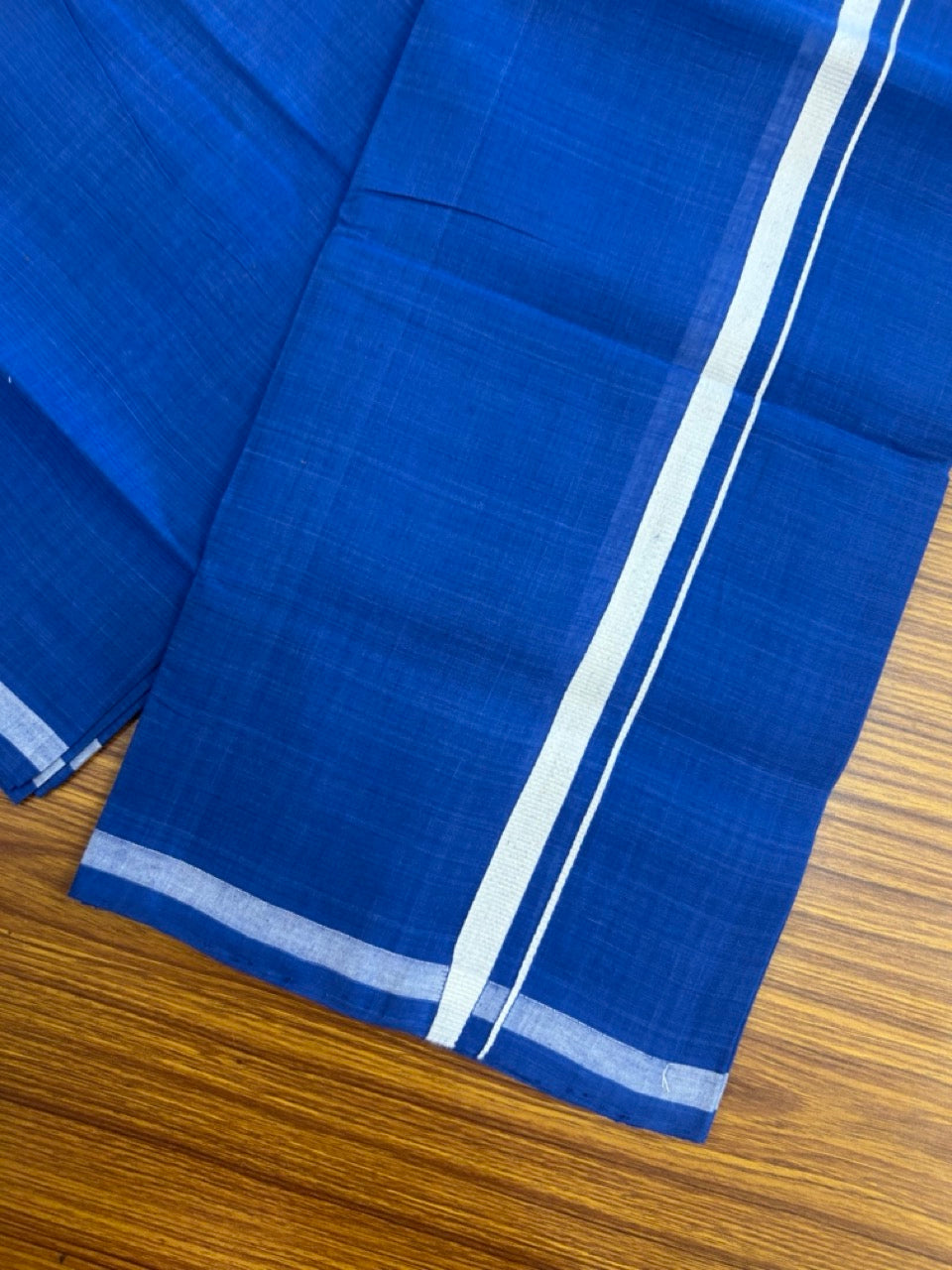 10% Discount !! KaithariKada 100% Pure Cotton - HANDLOOM Single Mundu/Dhoti Blue COLOUR BODY & White 1.5 cm Kara- (2 meter / 4 muzham)- 3KK8025 ELA
