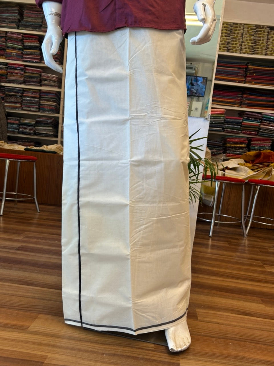 20% Discount !! KaithariKada Balaramapuram 100% Cotton Double off white - (Unbleached) Mundu/Dhoti - 100X100 0.25inch Dark Brown & Black Kara - 10KK5055ASH