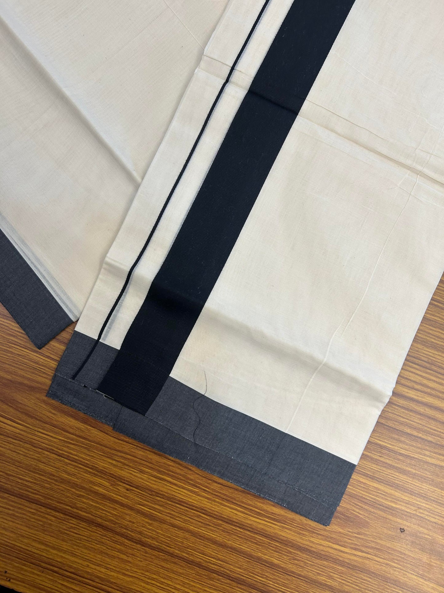 20% Discount! KaithariKada Balaramapuram 100% Cotton Double Off White Mundu/Dhoti- 100x80 - 1.5 inch Black Kara 4 mtr (8.5 muzham) - 185 KK5361 PMC