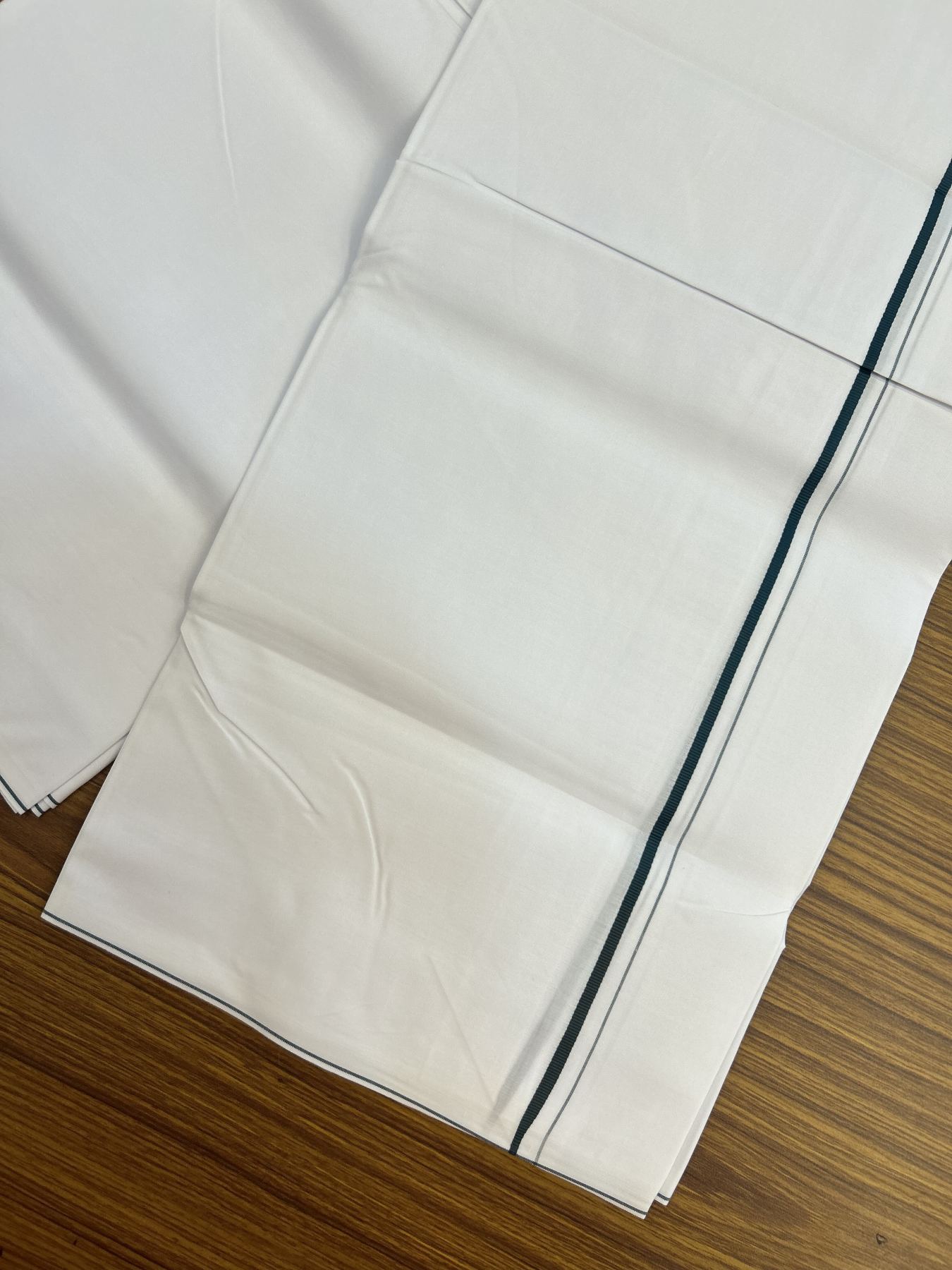 20% Discount !! KaithariKada Wrinkle Free Mercerised Cotton Pure White Single Mundu/Dhoti- (40s) - 0.25 cm Dark Peacock Blue Kara (2 meter / 4 muzham) - 22 KK5336 UAT