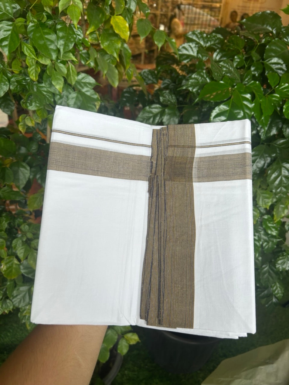KaithariKada Handloom Millpaav Balaramapuram - 100% Pure Cotton Double Mundu/Dhoti Pure white - 80x90 - 1.5 inch Navy blue & brown shaded striped Kara 4 mtr (8.5 Muzham) - 11 KK5263 YAR