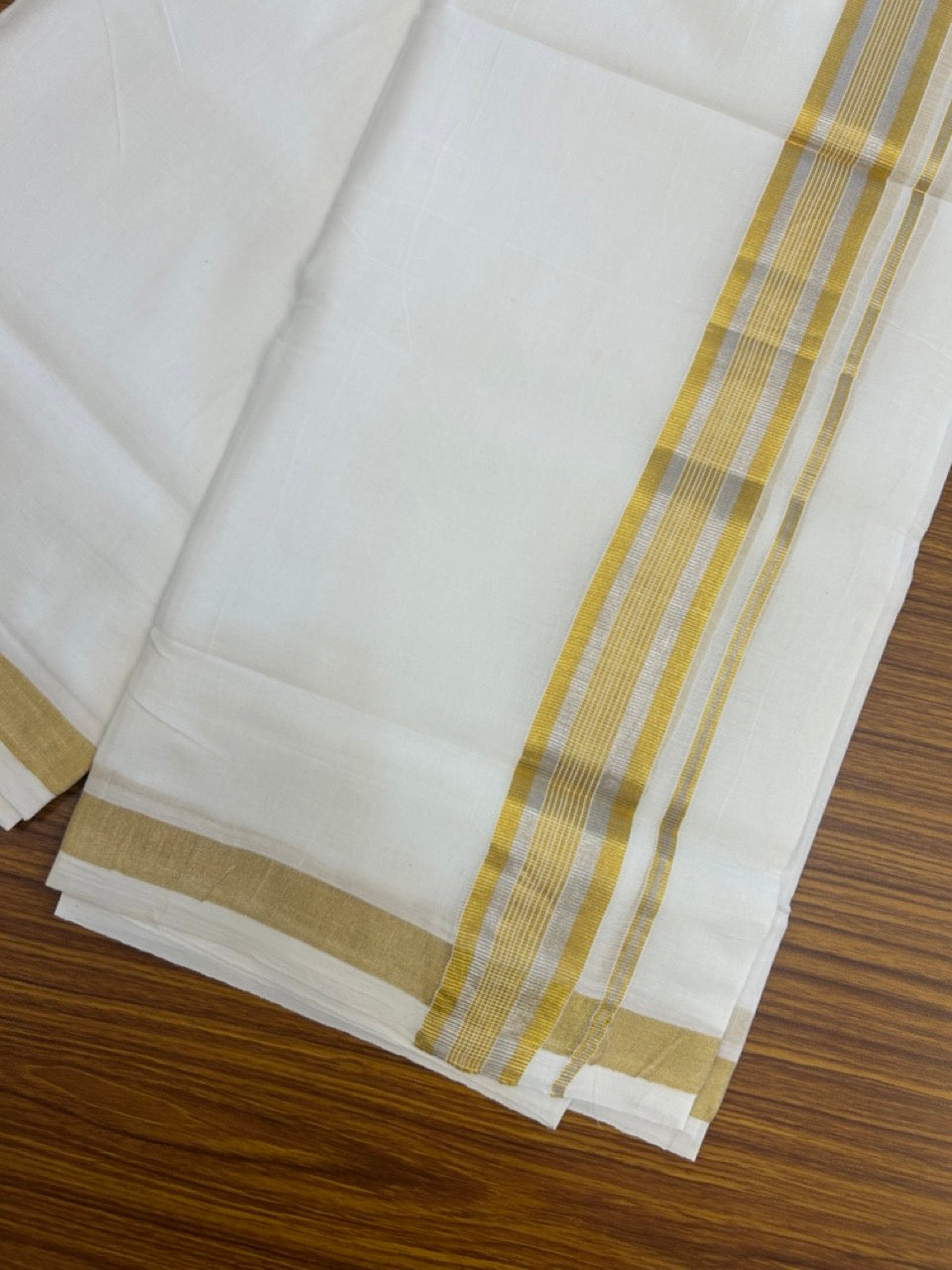 KaithariKada Handloom Millpaav Balaramapuram - 100% Pure Cotton Double Mundu/Dhoti Pure white - 80x90 - 1.25 inch Silver & Gold Kasav Striped Kara 4 mtr (8.5 Muzham) - 38 KK5263 YAR