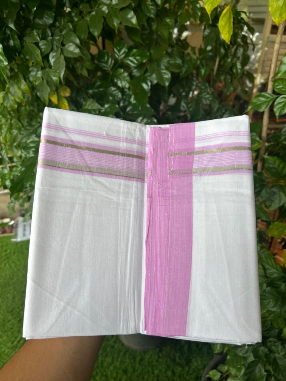 KaithariKada Handloom Millpaav Balaramapuram - 100% Pure Cotton Double Mundu/Dhoti Pure white - 80x90 - 1.5 inch Silver Kasav & Lavender Pink Striped Kara 4 mtr (8.5 Muzham) - 29 KK5263 YAR