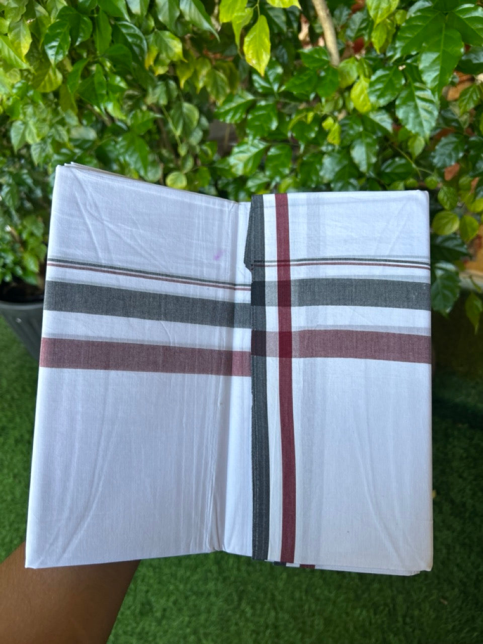 ADMK VESHTI - 20% DISCOUNT! KaithariKada 100% Cotton PURE WHITE Double Mundu/Dhoti - 100X100 - 2 inch Black White & Maroon kara 4 mtr (8.5 muzham) - 37KK5224 ASH