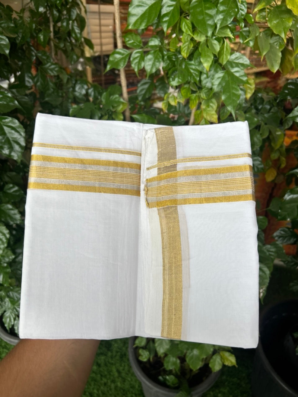 KaithariKada Handloom Millpaav Balaramapuram - 100% Pure Cotton Double Mundu/Dhoti Pure white - 80x90 - 1.25 inch Silver & Gold Kasav Striped Kara 4 mtr (8.5 Muzham) - 38 KK5263 YAR